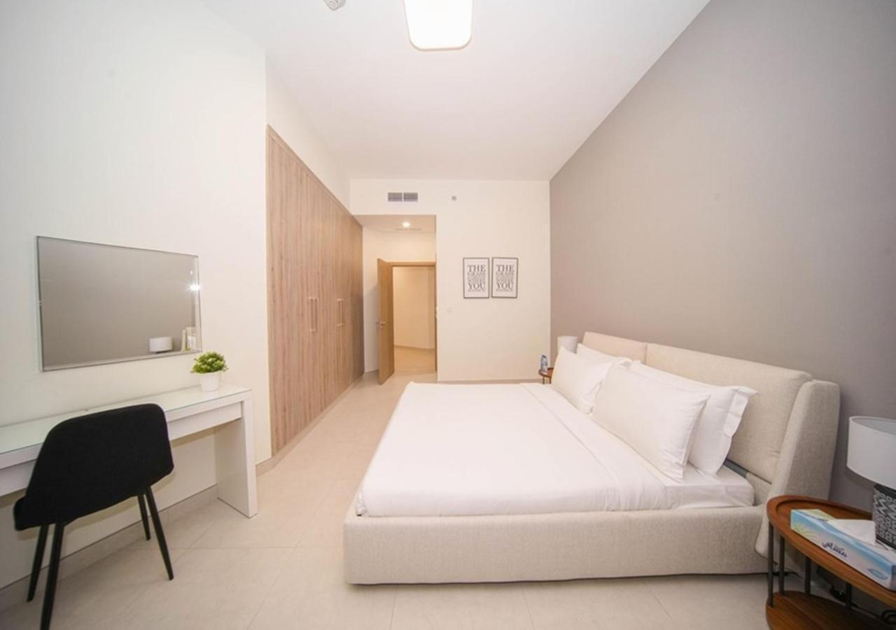 Elegant 2Br View With Rooftop Pool The Bay Dubai Ngoại thất bức ảnh