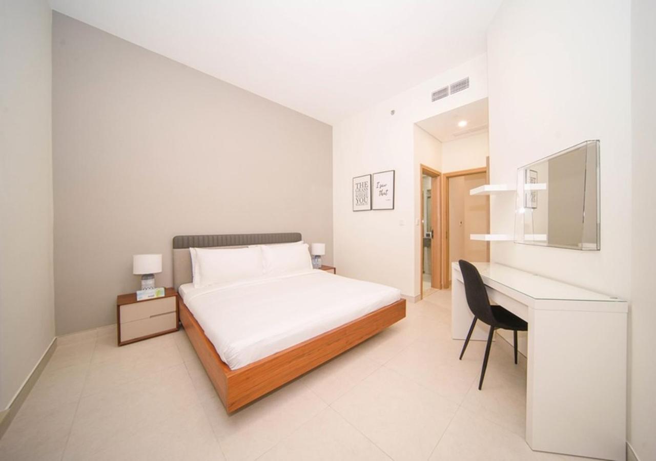Elegant 2Br View With Rooftop Pool The Bay Dubai Ngoại thất bức ảnh
