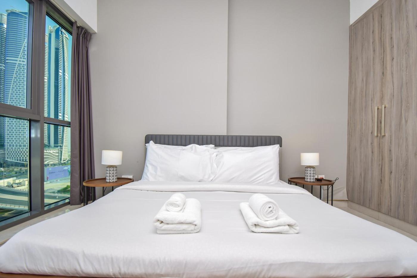Elegant 2Br View With Rooftop Pool The Bay Dubai Ngoại thất bức ảnh